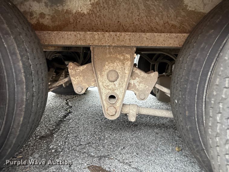 image for item EG8754 2013 Overbuilt equipment trailer