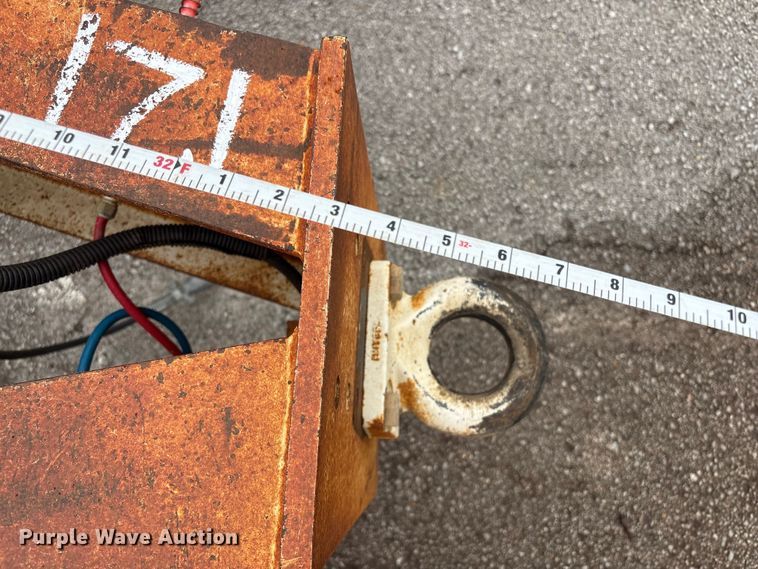 image for item EG8755 2013 Overbuilt equipment trailer