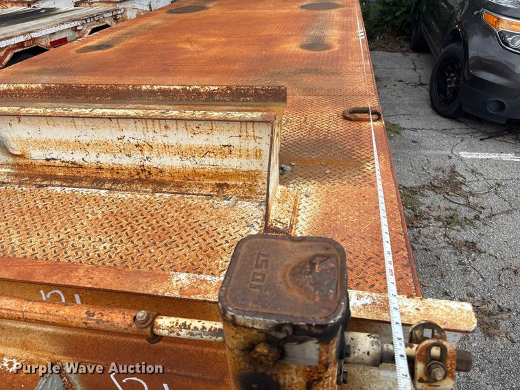 image for item EG8755 2013 Overbuilt equipment trailer