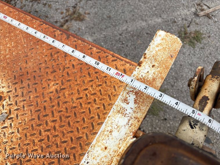 image for item EG8755 2013 Overbuilt equipment trailer