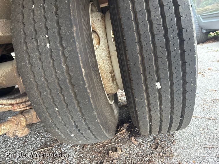 image for item EG8755 2013 Overbuilt equipment trailer