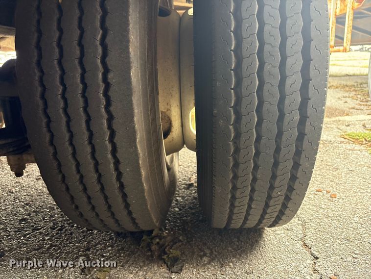 image for item EG8755 2013 Overbuilt equipment trailer