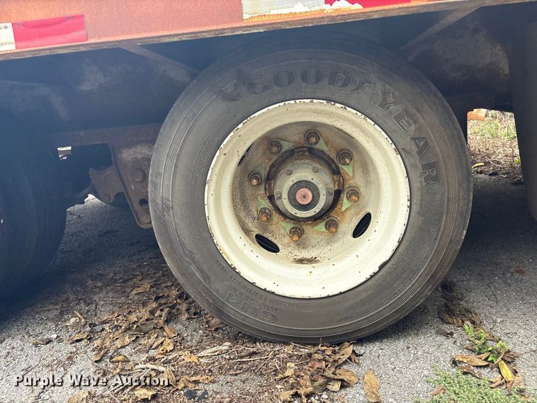 image for item EG8755 2013 Overbuilt equipment trailer