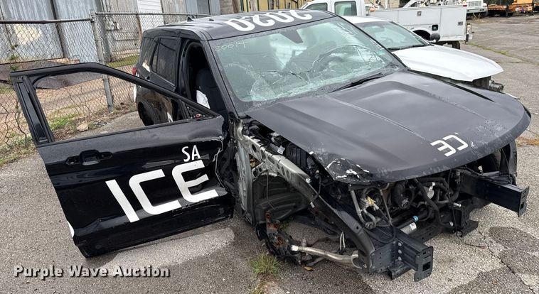 image for item EG8756 2021 Ford Explorer Police SUV
