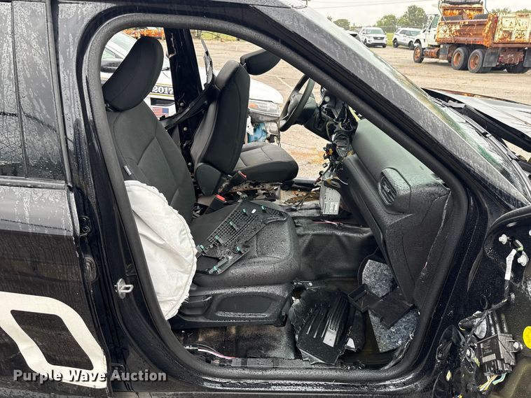 image for item EG8756 2021 Ford Explorer Police SUV