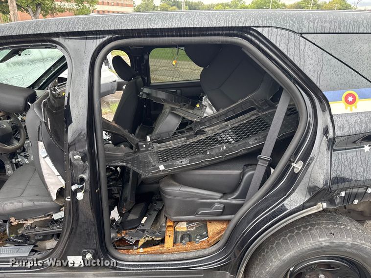 image for item EG8756 2021 Ford Explorer Police SUV