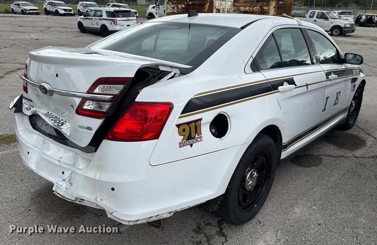 image for item EG8757 2017 Ford Taurus Police 