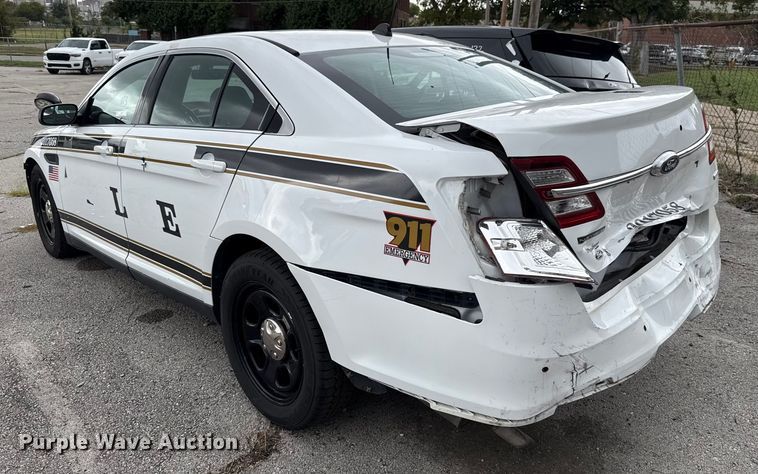 image for item EG8757 2017 Ford Taurus Police 