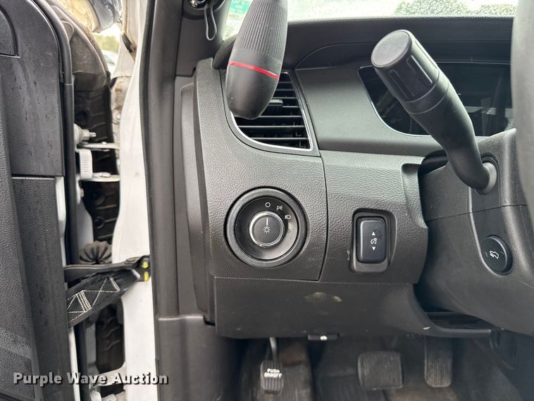 image for item EG8757 2017 Ford Taurus Police 