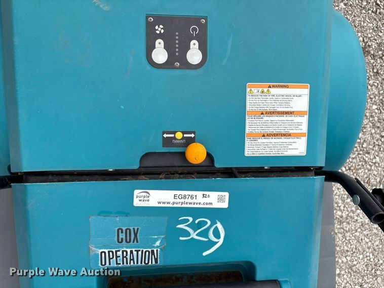 image for item EG8761 Tennant S3B floor sweeper