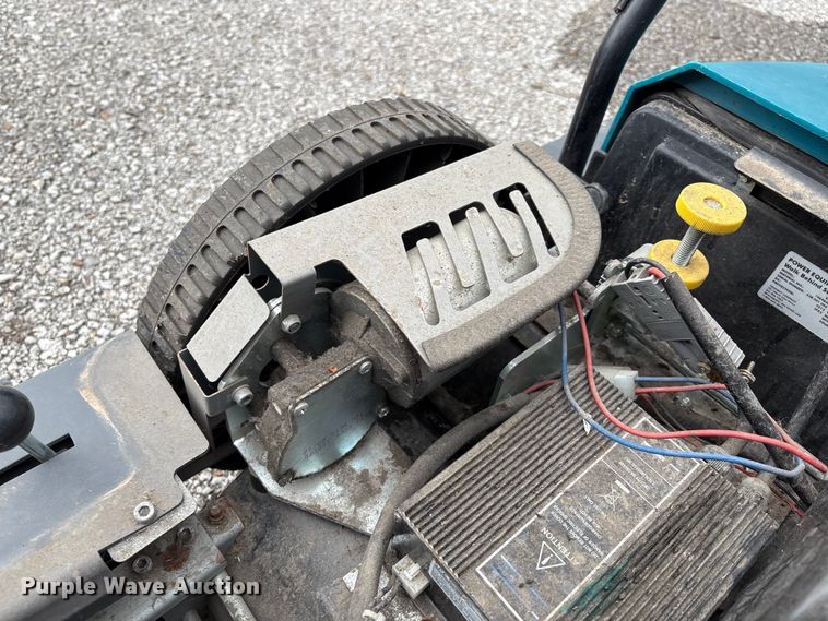 image for item EG8761 Tennant S3B floor sweeper