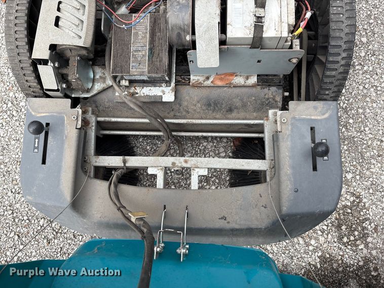 image for item EG8761 Tennant S3B floor sweeper