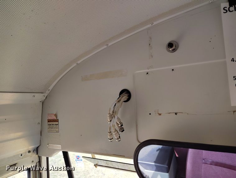 image for item EH0219 2002 Blue Bird school bus