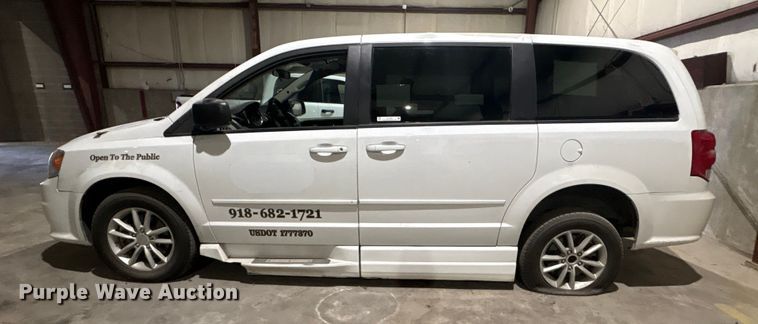 image for item EH7520 2015 Dodge Grand Caravan handicap accessible van