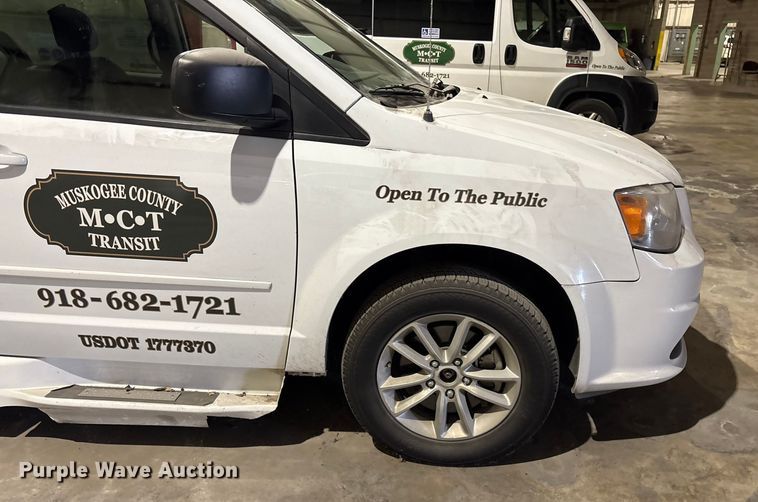 image for item EH7520 2015 Dodge Grand Caravan handicap accessible van