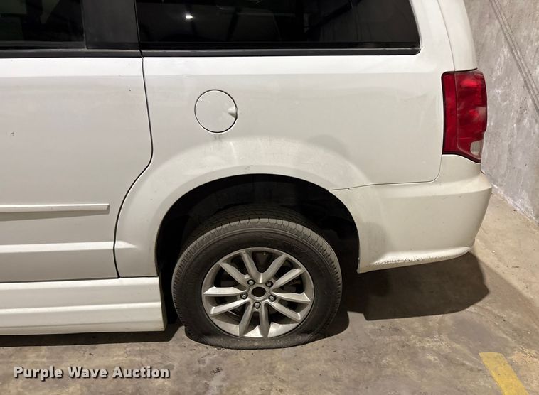 image for item EH7520 2015 Dodge Grand Caravan handicap accessible van