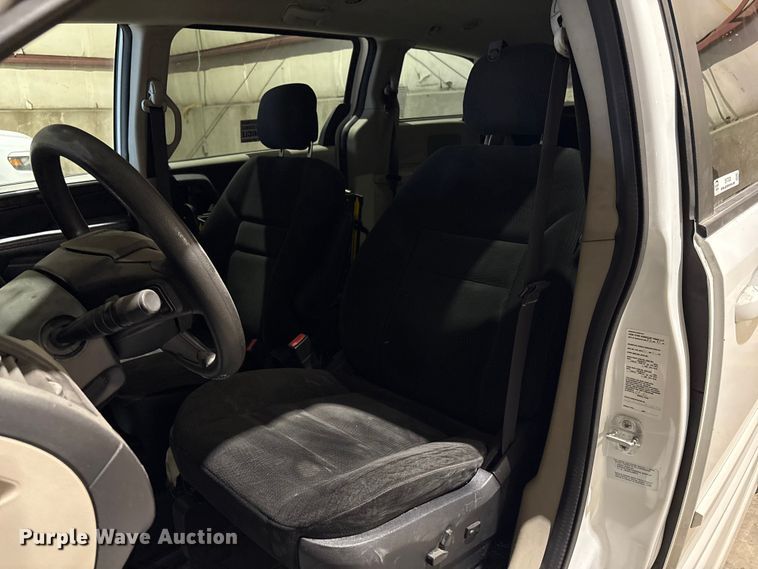 image for item EH7520 2015 Dodge Grand Caravan handicap accessible van