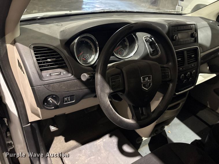 image for item EH7520 2015 Dodge Grand Caravan handicap accessible van