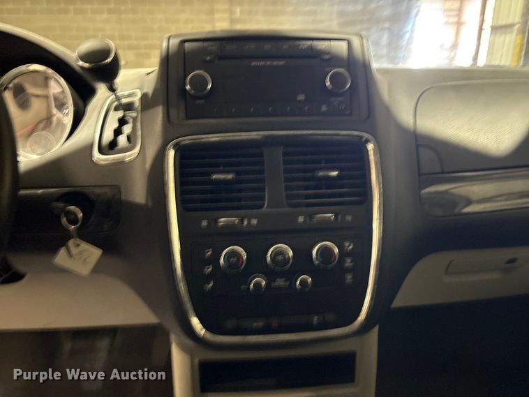 image for item EH7520 2015 Dodge Grand Caravan handicap accessible van