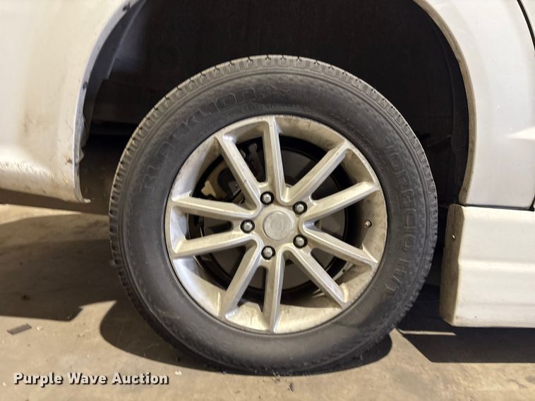 image for item EH7520 2015 Dodge Grand Caravan handicap accessible van