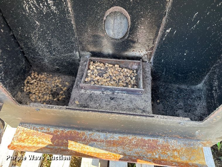 image for item EJ7664 Pellet furnace