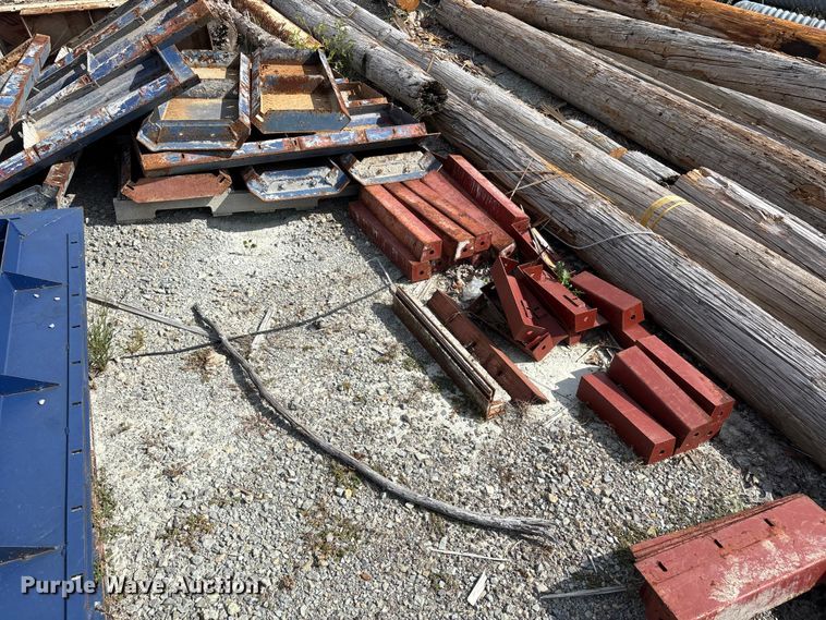 image for item EJ7666 Approximately (20) concrete forms