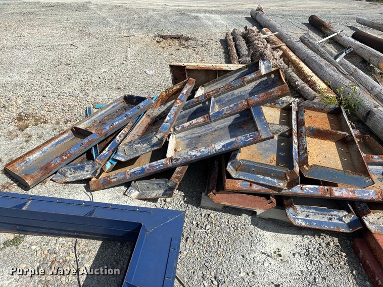 image for item EJ7666 Approximately (20) concrete forms