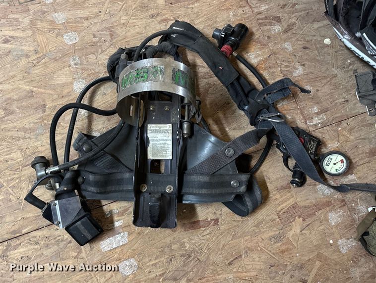 image for item EJ7670 MSA SCBA equipment