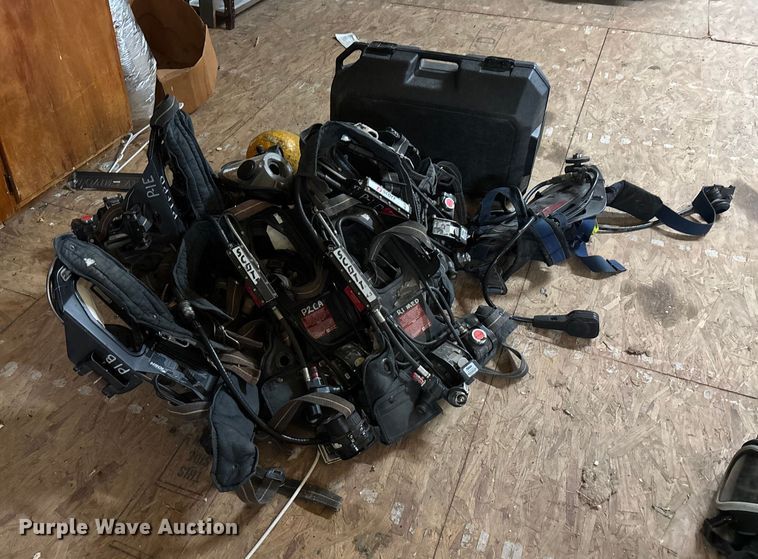 image for item EJ7671 Scott SCBA equipment