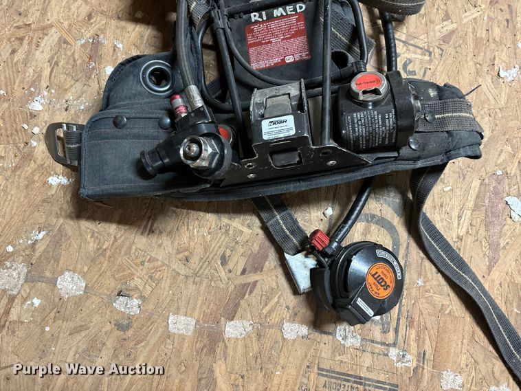 image for item EJ7671 Scott SCBA equipment