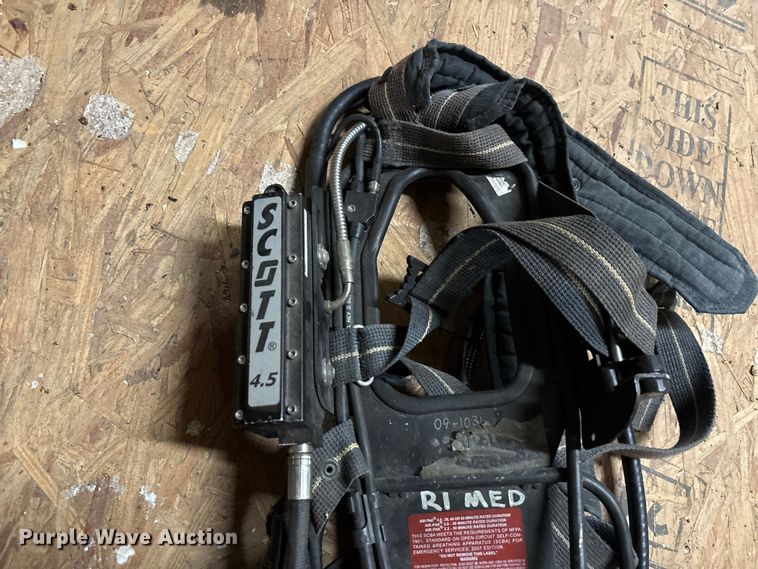 image for item EJ7671 Scott SCBA equipment