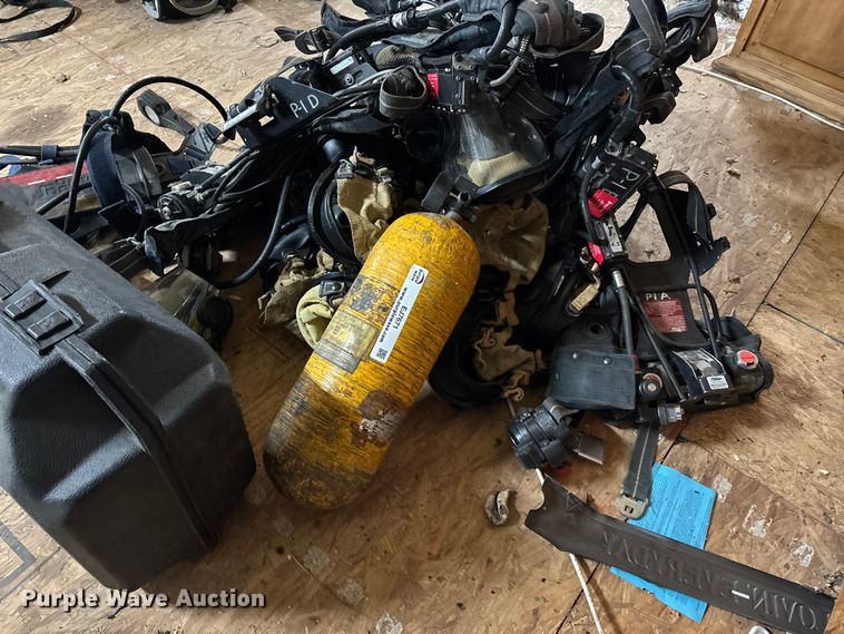 image for item EJ7671 Scott SCBA equipment