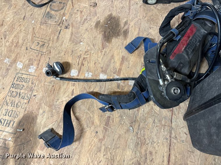 image for item EJ7671 Scott SCBA equipment