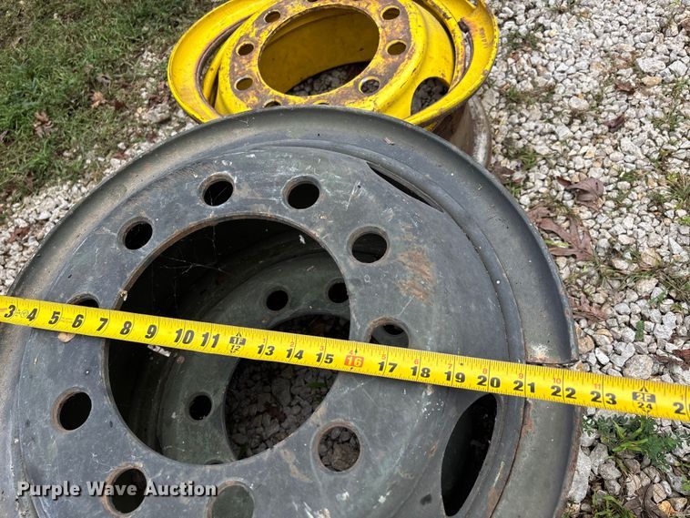 image for item EJ7673 Truck tires and wheels