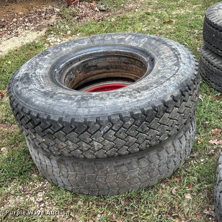 image for item EJ7673 Truck tires and wheels