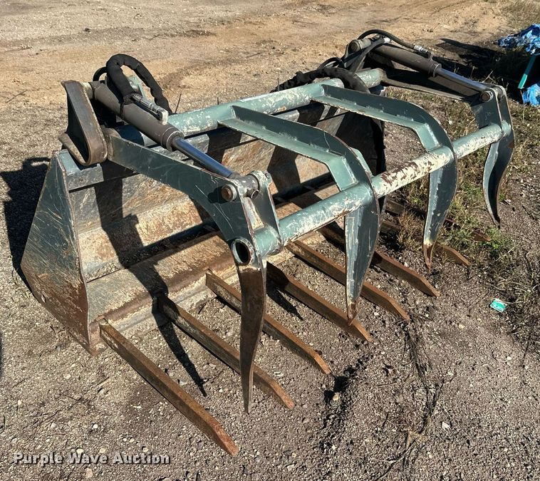 image for item EL0010 Skid steer grapple bucket