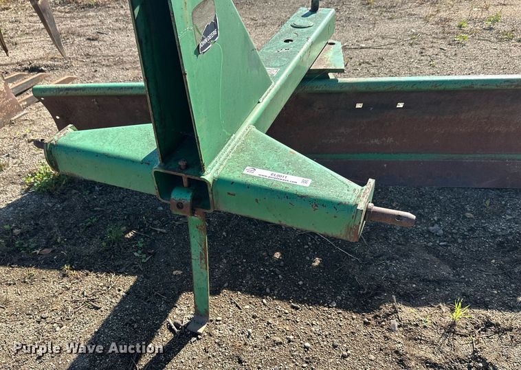 image for item EL0011 John Deere blade