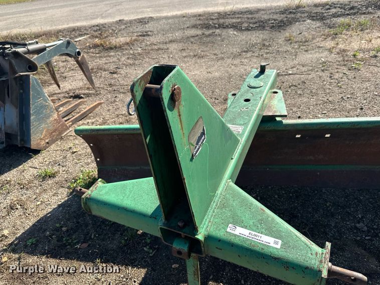 image for item EL0011 John Deere blade
