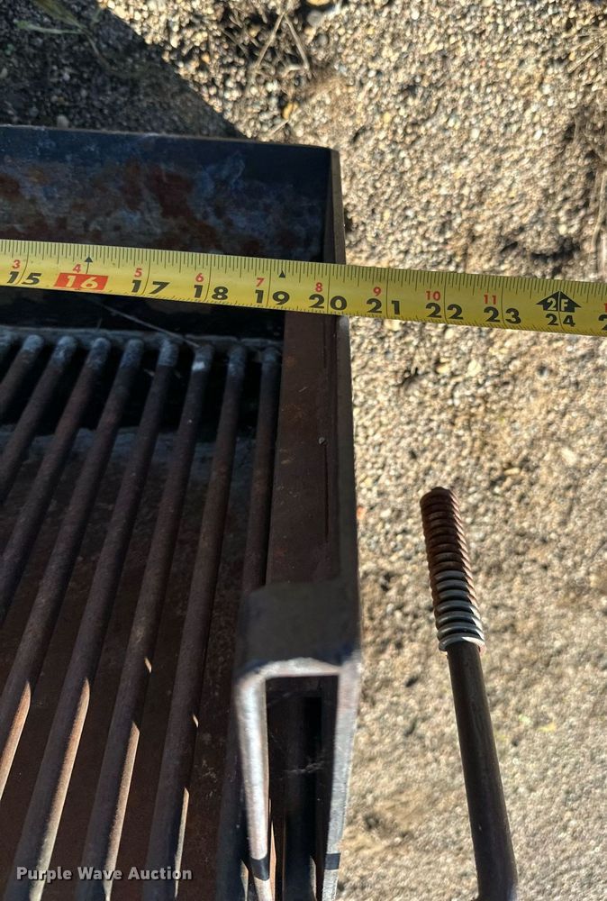 image for item EL0013 (2) grills