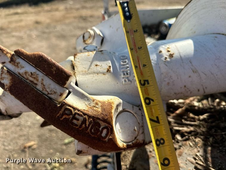 image for item EL0015 1997 International 4900 digger derrick truck