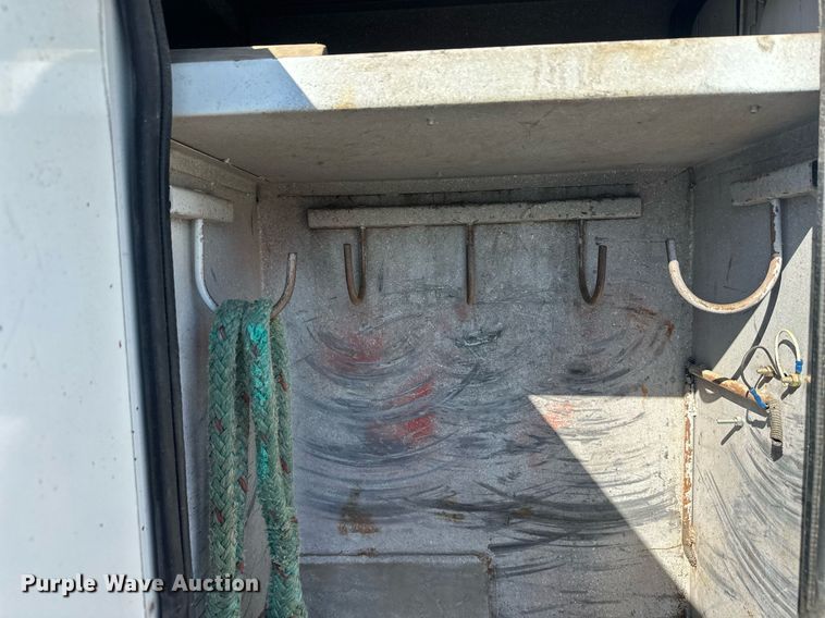 image for item EL0015 1997 International 4900 digger derrick truck