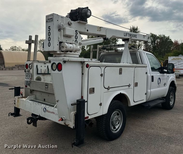 image for item EL0019 2014 Ford F350 utility bed pickup truck