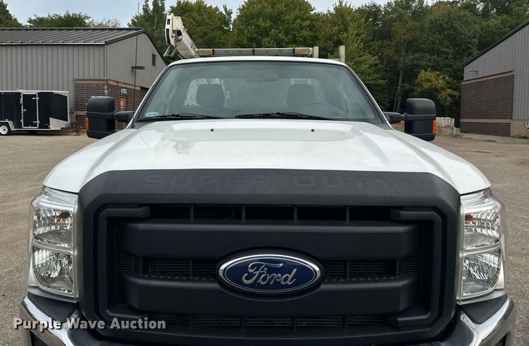 image for item EL0019 2014 Ford F350 utility bed pickup truck