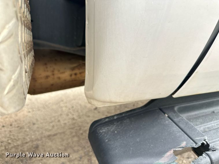 image for item EL0019 2014 Ford F350 utility bed pickup truck