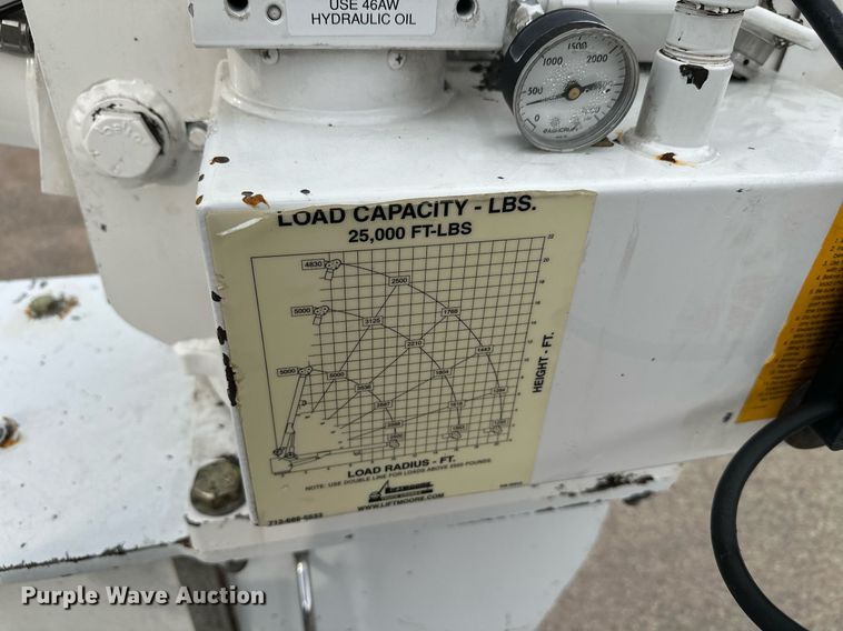 image for item EL0019 2014 Ford F350 utility bed pickup truck