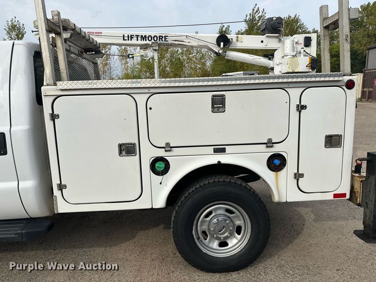 image for item EL0019 2014 Ford F350 utility bed pickup truck