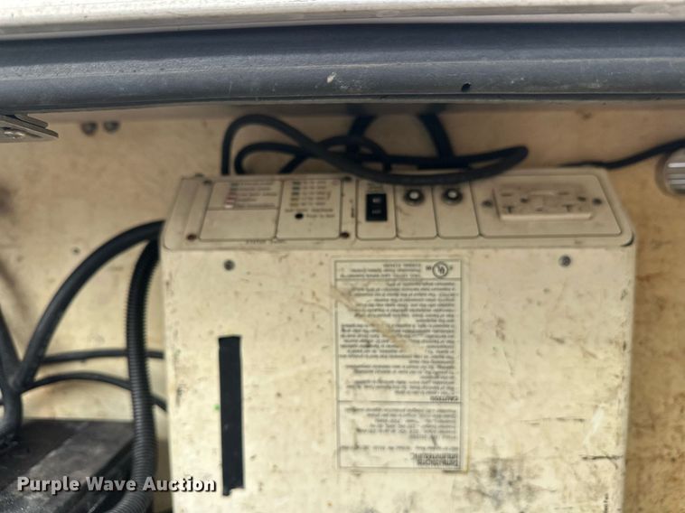 image for item EL0019 2014 Ford F350 utility bed pickup truck