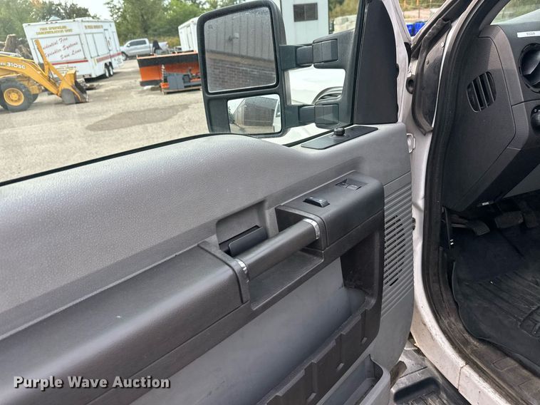 image for item EL0019 2014 Ford F350 utility bed pickup truck