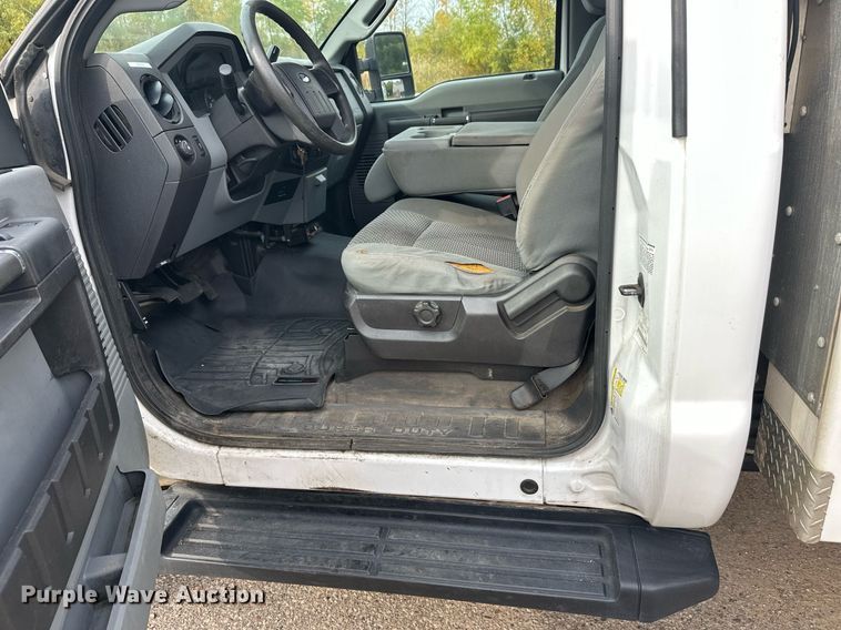 image for item EL0019 2014 Ford F350 utility bed pickup truck