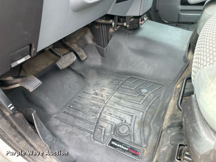 image for item EL0019 2014 Ford F350 utility bed pickup truck